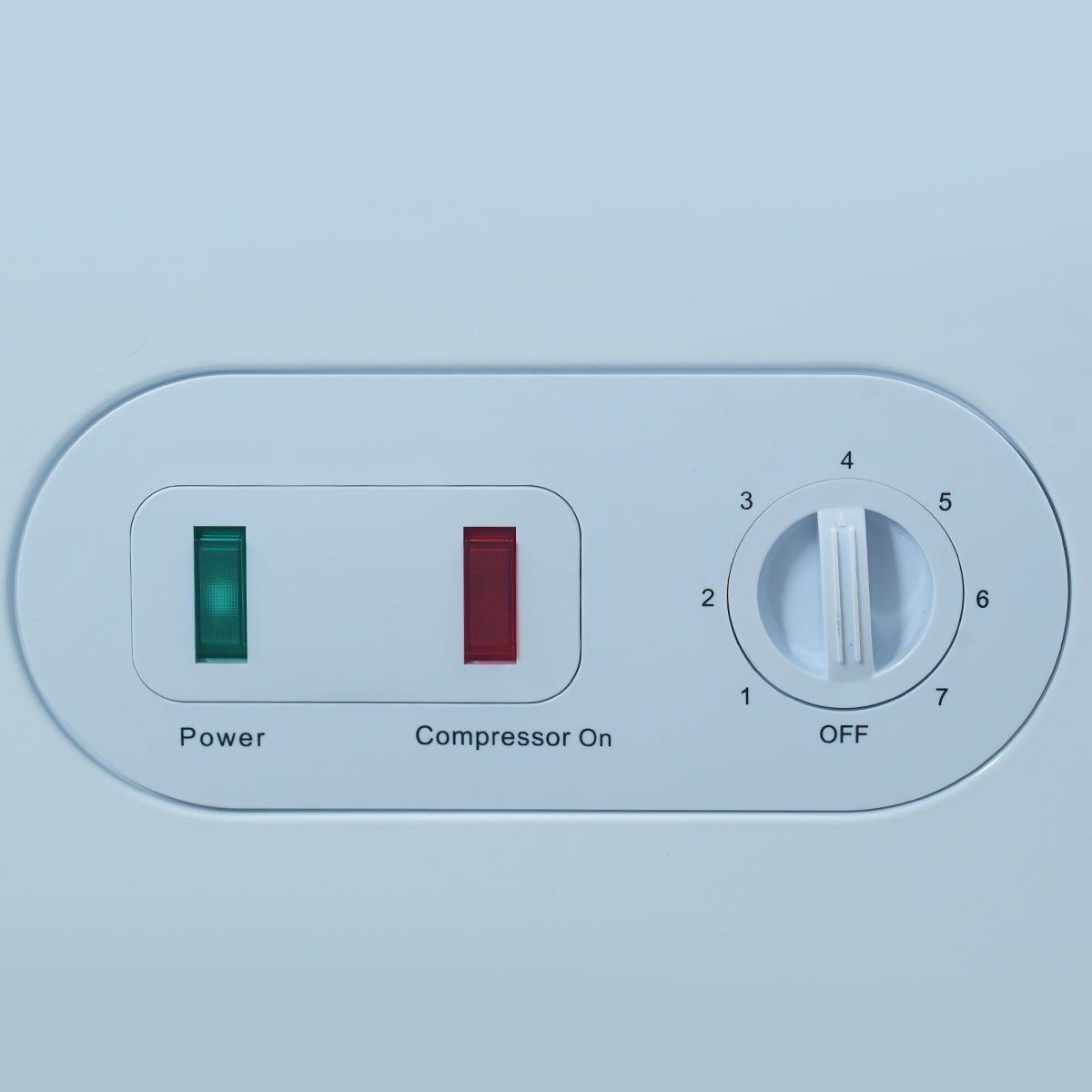 (Usado) Congelador horizontal comercial ORIKOOL de 71''W con tapa sólida, 20.1 pies cúbicos, color blanco